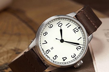 劳力士石英表电路板坏了